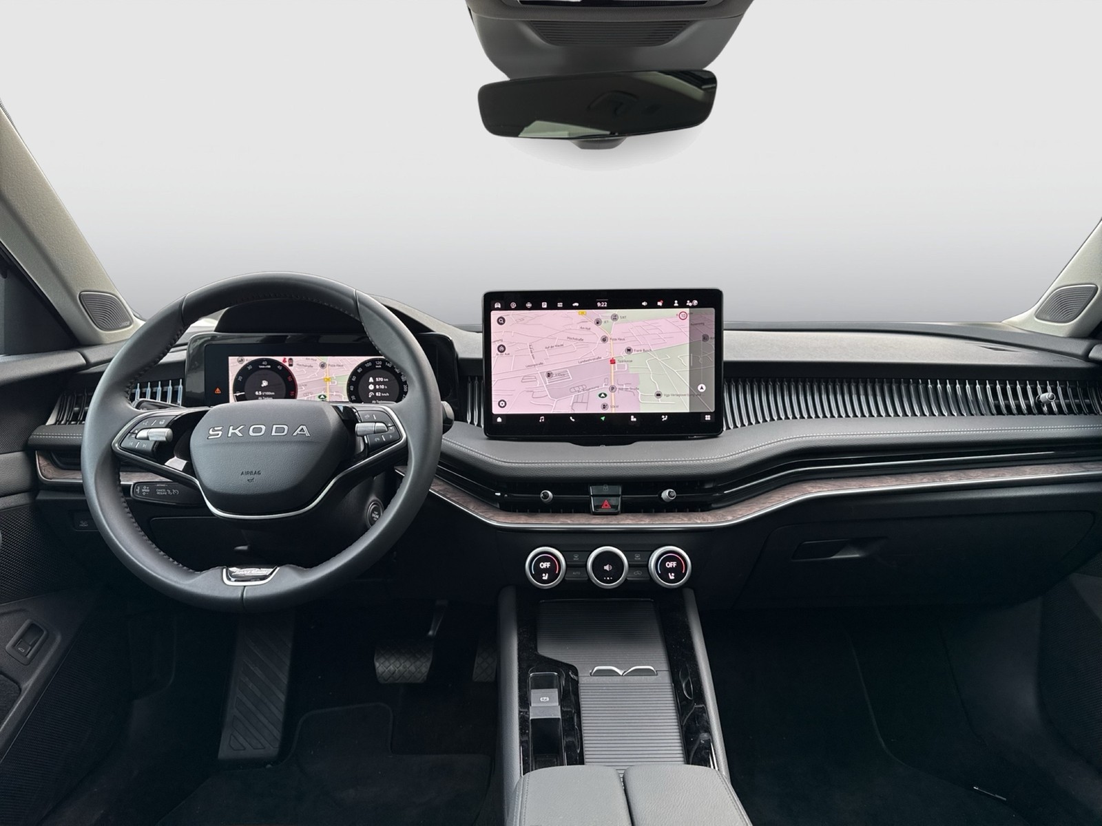 Skoda Superb Combi 2.0 L&K LEDER PANO CANTON AHK CAM