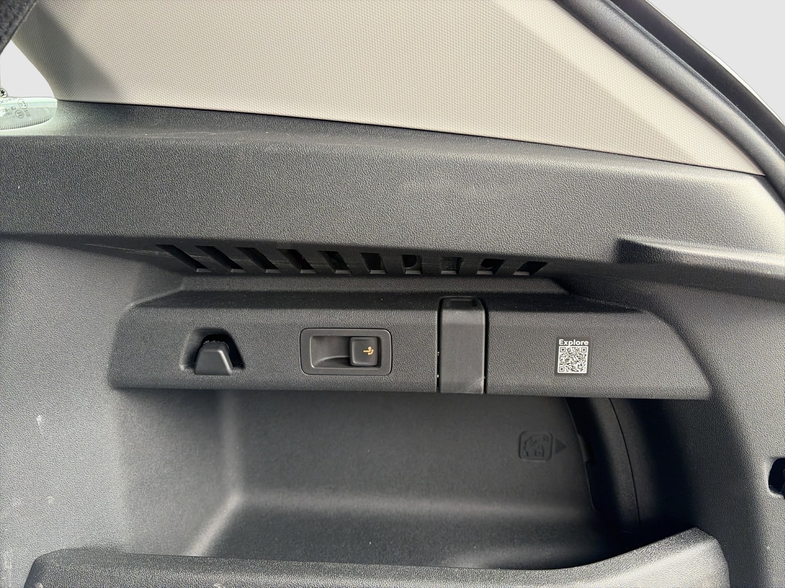 Skoda Elroq 85 LOFT WÄRMEPUMPE AHK CAM ACC LM19 MATRIX