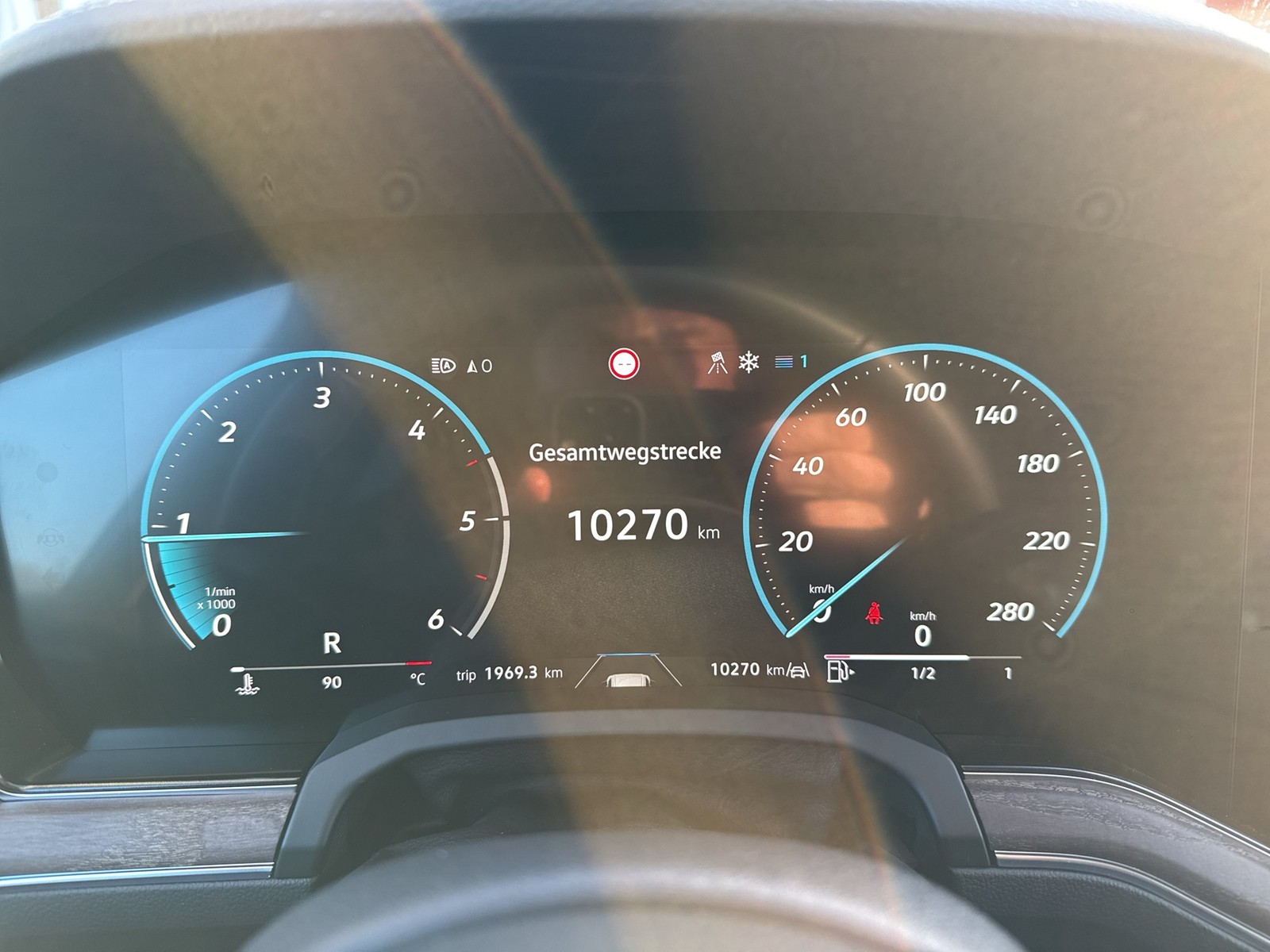 Volkswagen Touareg V6 ELEGANCE NEUESMODELL AHK CAM ACC LM19