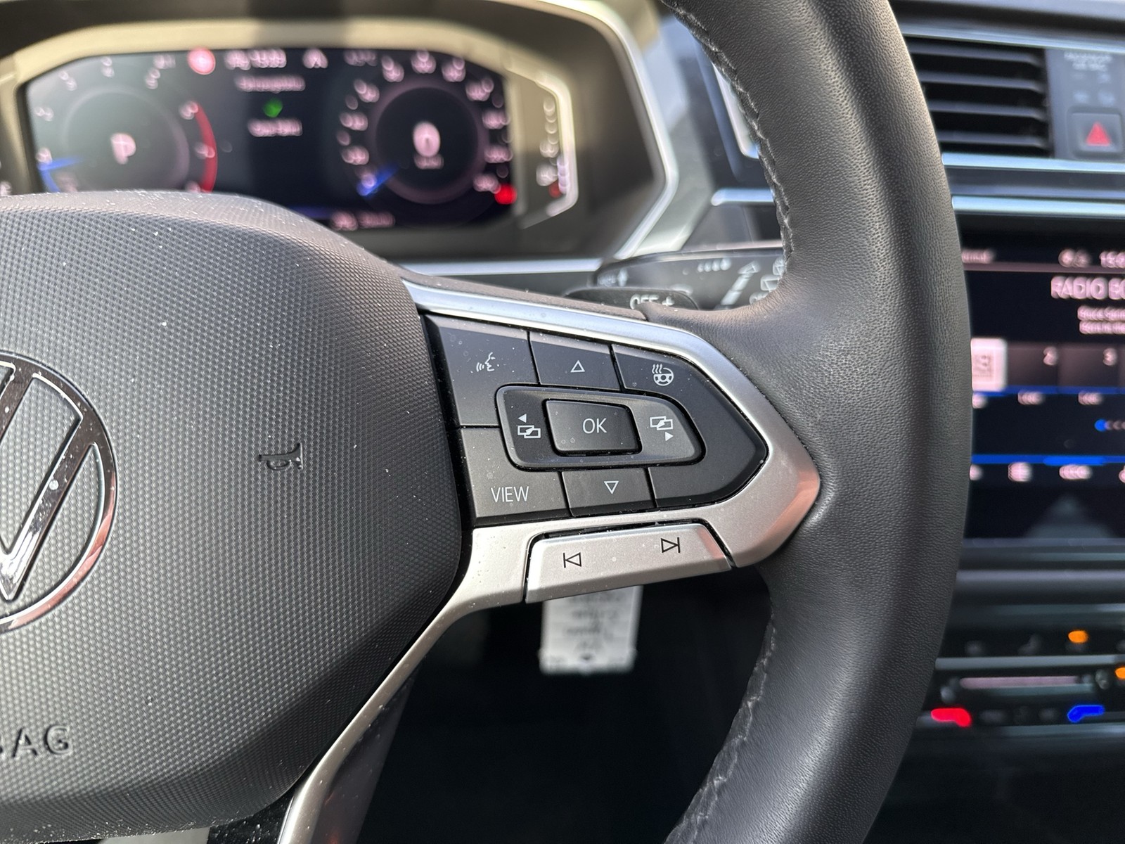 Volkswagen Tiguan 2.0 ELEGANCE 4X4 LEDER KAMERA eKLAPPE