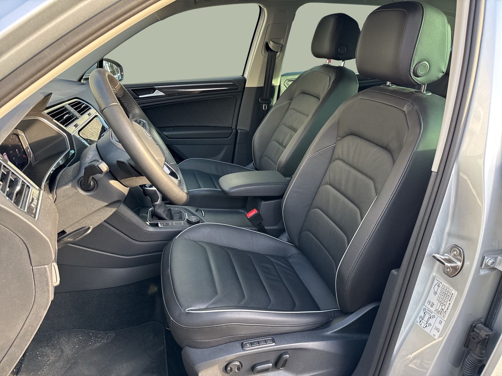 Volkswagen Tiguan 2.0 ELEGANCE 4X4 LEDER KAMERA eKLAPPE