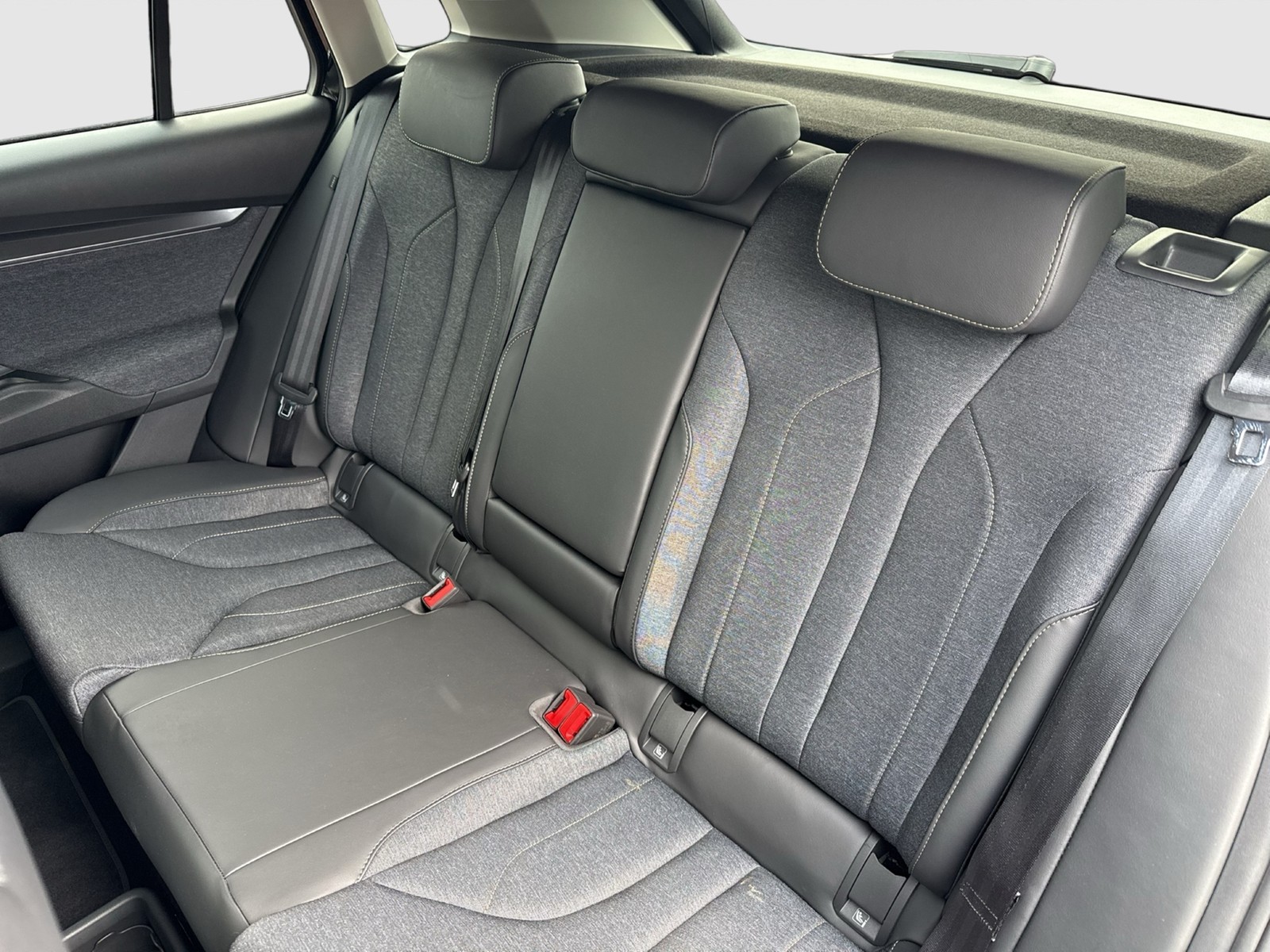 Skoda Elroq 85 LOFT WÄRMEPUMPE AHK CAM ACC LM19 MATRIX