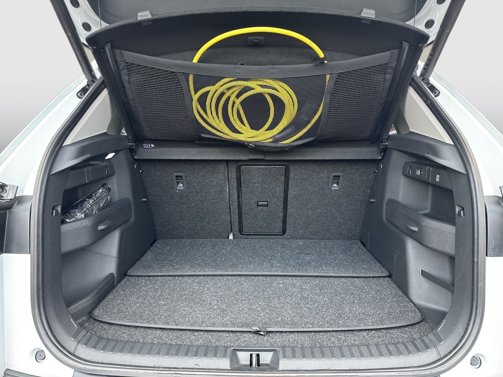 Skoda Elroq 85 LOFT WÄRMEPUMPE AHK CAM ACC LM20 MATRIX