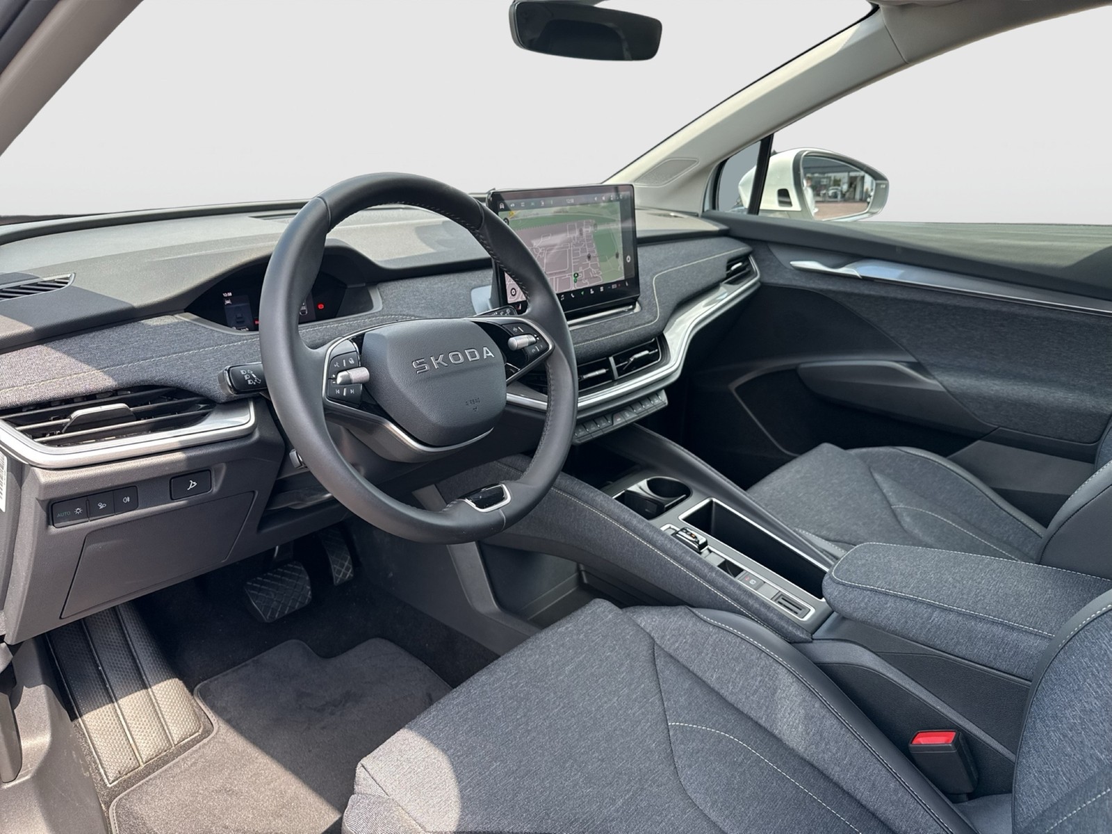 Skoda Elroq 85 LOFT WÄRMEPUMPE AHK CAM ACC LM20 MATRIX