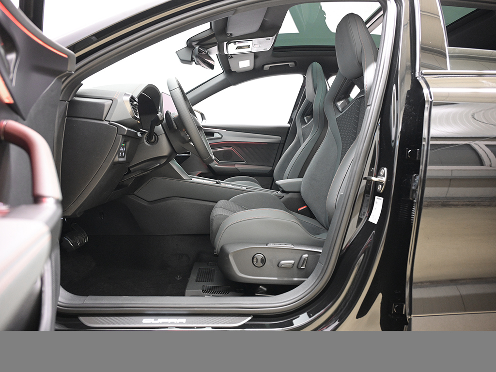 Cupra Formentor 2.5 VZ5 4DRIVE 360CAM PANO MATRIXLED