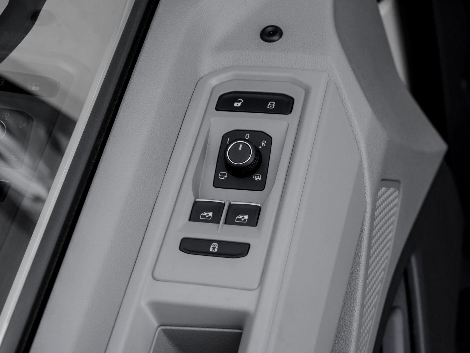 Volkswagen T7 Multivan Taxi 2.0 TDI 8-Sitzer LÜ Style Taxi 8-SITZER, IQ-LIGHT, AREA-VIEW, STANDHEIZUNG, AHK