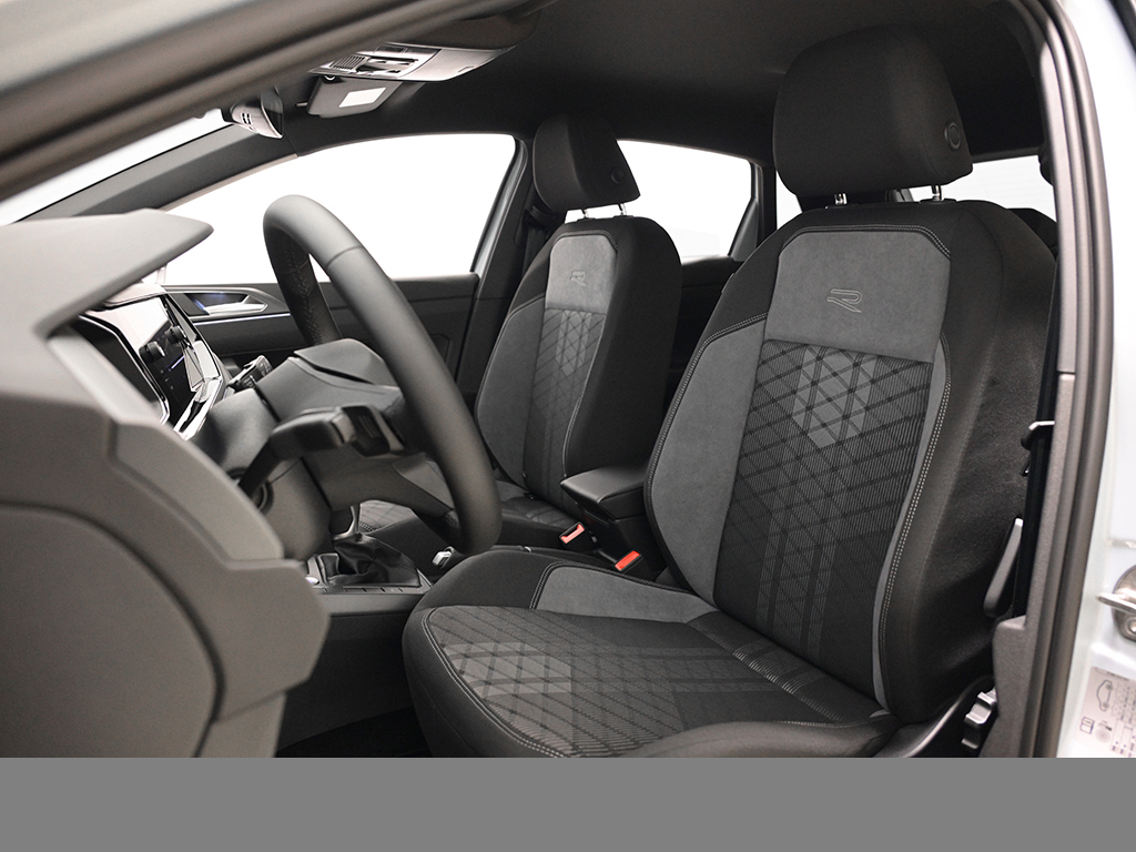 Volkswagen Polo 1.0 R-LINE DSG NAVI CAM KEYLESS MATRIXLED