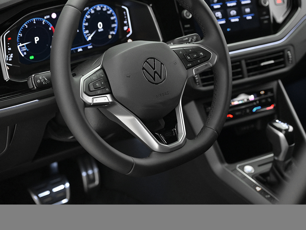 Volkswagen Polo 1.0 R-LINE DSG NAVI CAM KEYLESS MATRIXLED