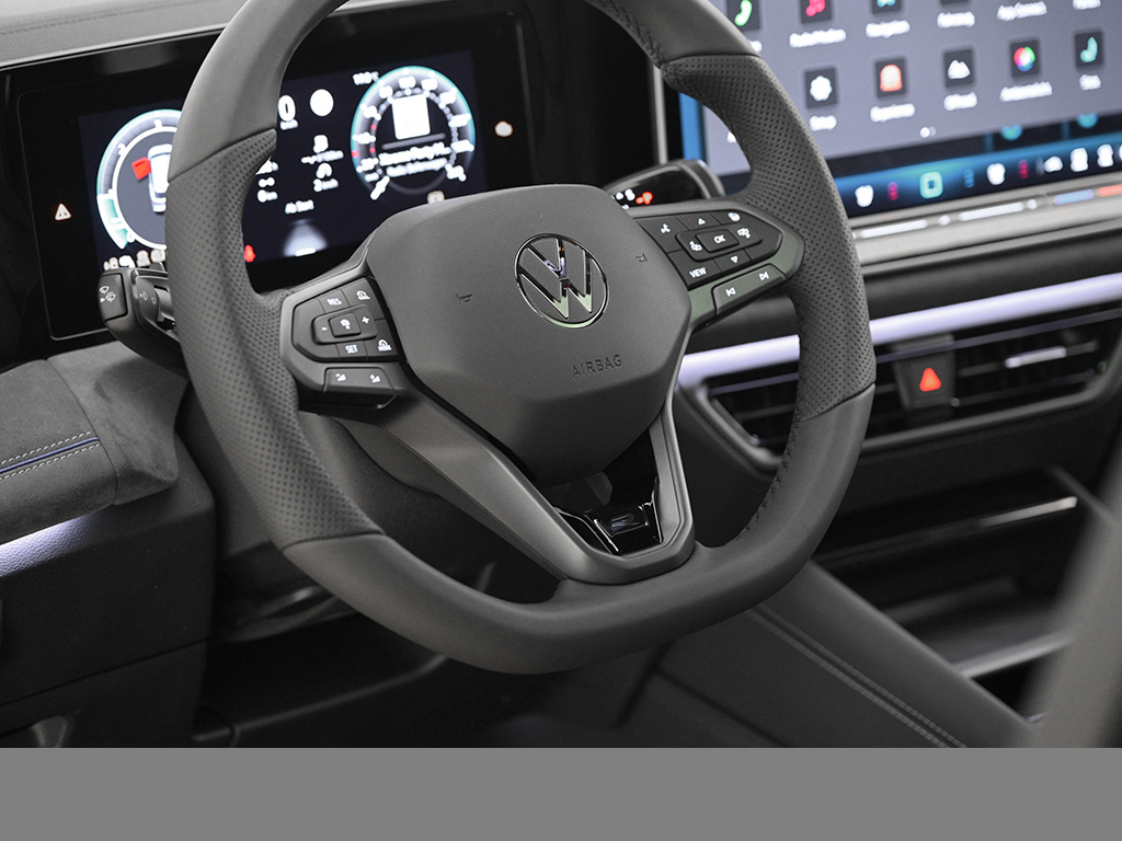 Volkswagen Tiguan 2.0 R-LINE 4MOTION DSG LEDER PANO AHK