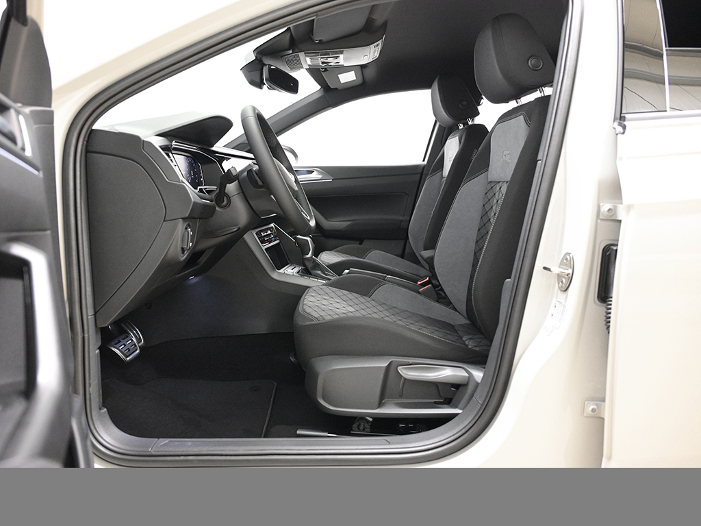 Volkswagen Taigo 1.0 R-LINE DSG
