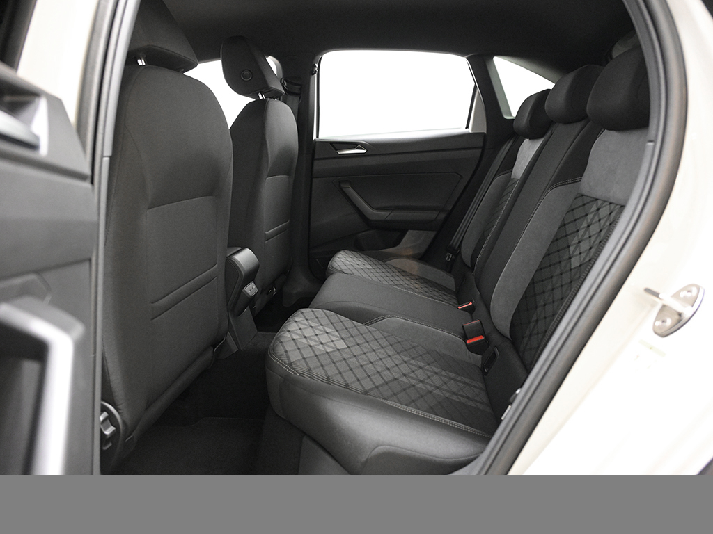 Volkswagen Taigo 1.0 R-LINE DSG