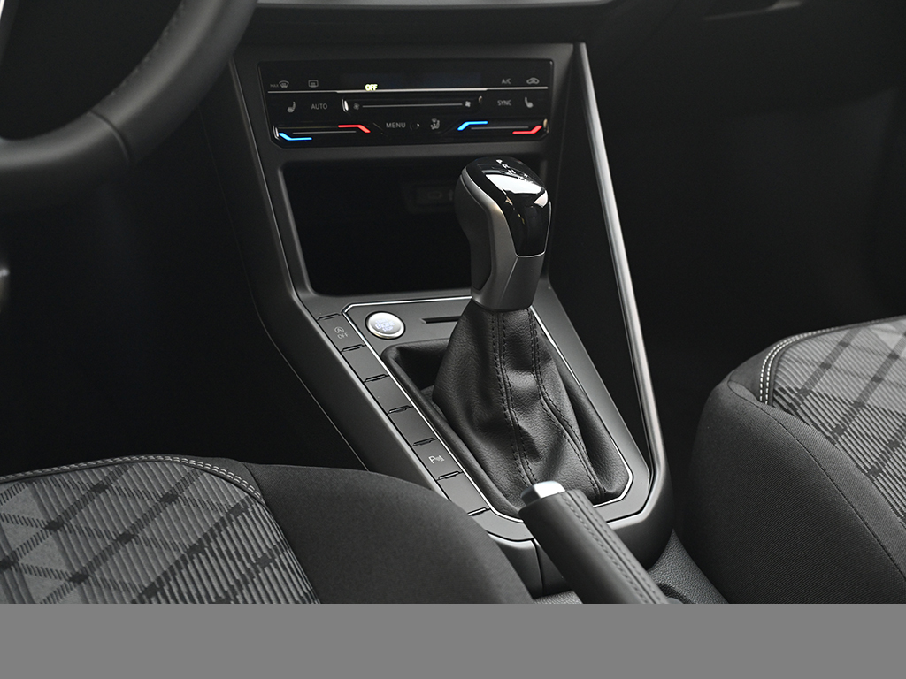 Volkswagen Polo 1.0 R-LINE DSG NAVI CAM KEYLESS MATRIXLED