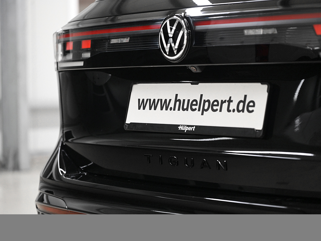 Volkswagen Tiguan 2.0 R-LINE 4MOTION DSG LEDER PANO AHK