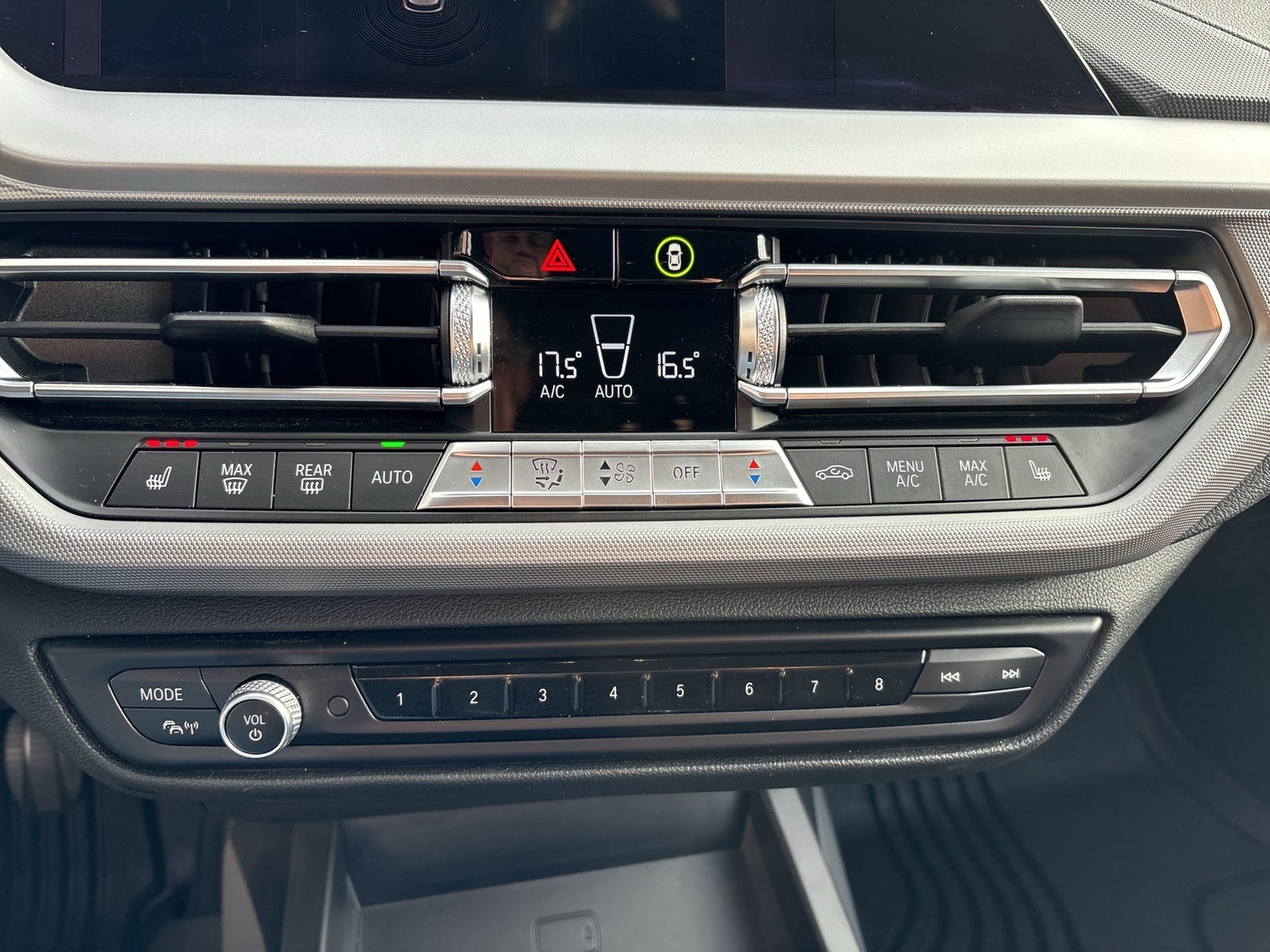 BMW 116 i ADVANTAGE ALU SITZHEIZ. TEMPOMAT EINPARKH.