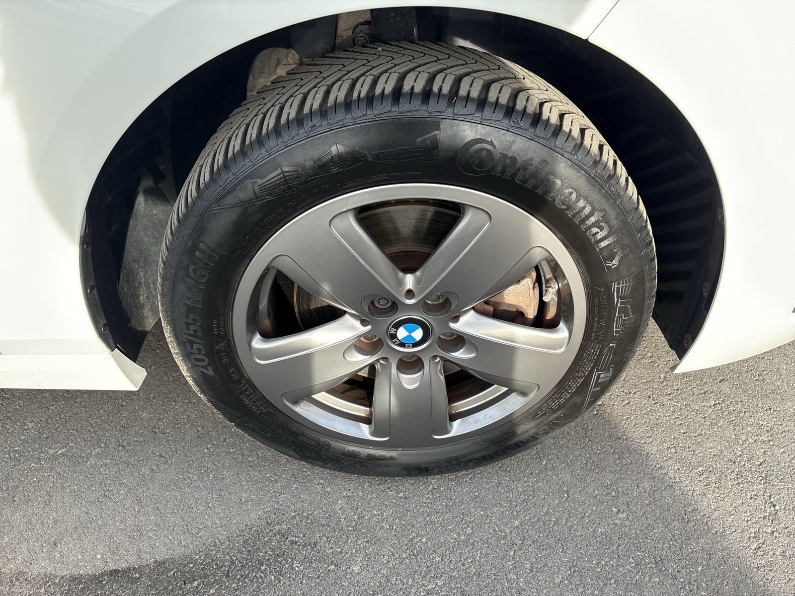 BMW 116 i ADVANTAGE ALU SITZHEIZ. TEMPOMAT EINPARKH.