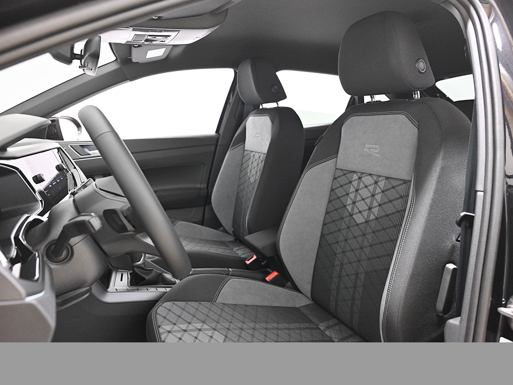 Volkswagen Taigo 1.0 R-LINE BLACK STYLE CAM ACC LM18 MATRIX