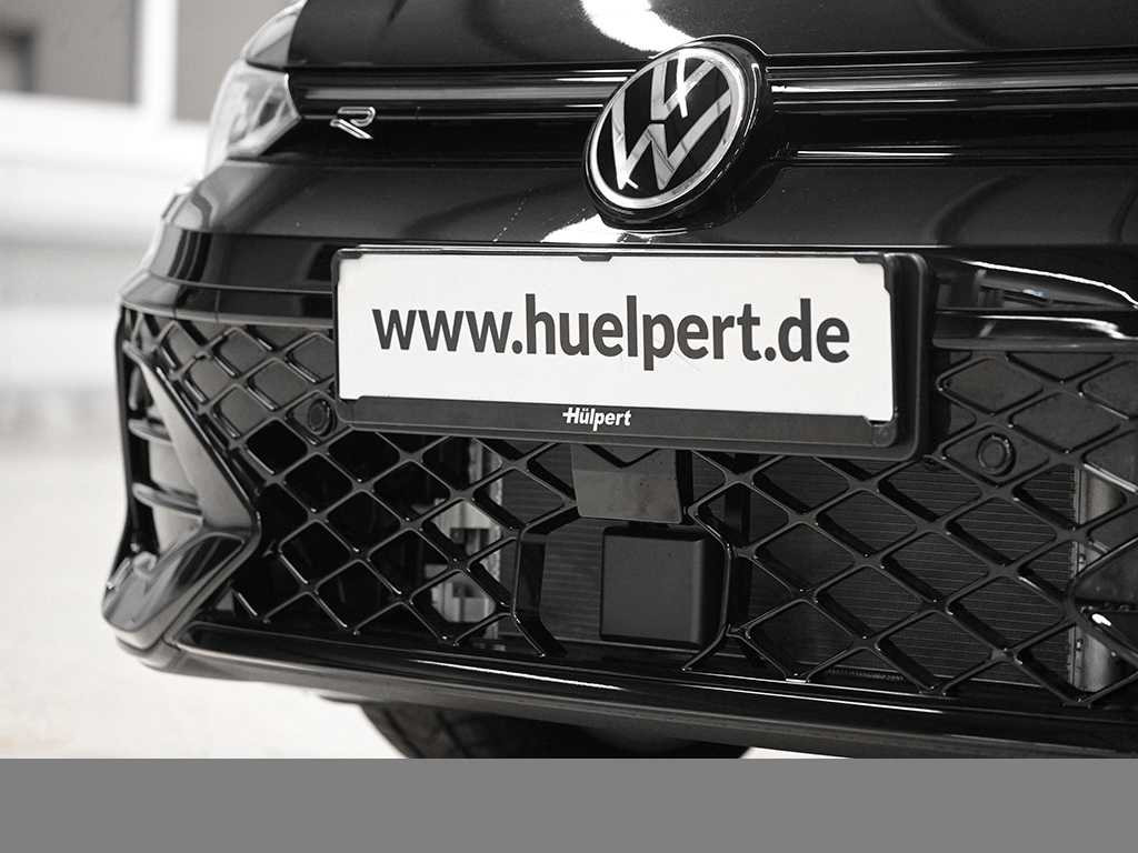 Volkswagen Golf VIII 1.5 eTSI R-LINE BLACK STYLE CAM LM18