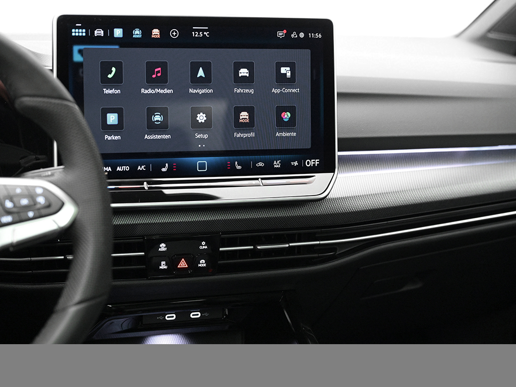 Volkswagen Golf Variant VIII 2.0 R-LINE BLACKSTYLE PANO CAM