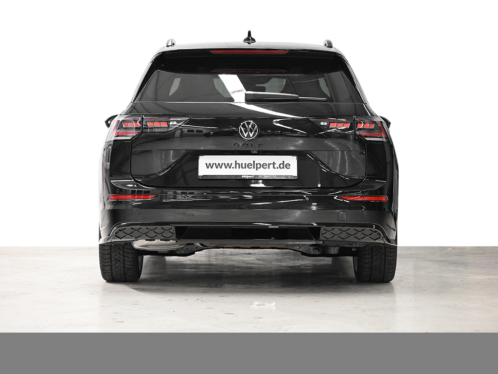 Volkswagen Golf Variant VIII 2.0 R-LINE BLACKSTYLE PANO CAM