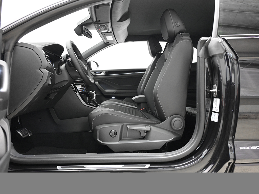 Volkswagen T-Roc Cabriolet 1.5 R-LINE BLACKSTYLE LEDER LM19