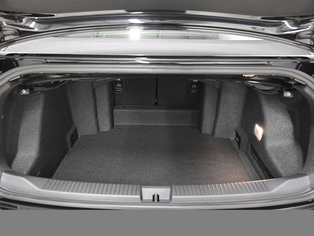 Volkswagen T-Roc Cabriolet 1.5 R-LINE BLACKSTYLE LEDER LM19