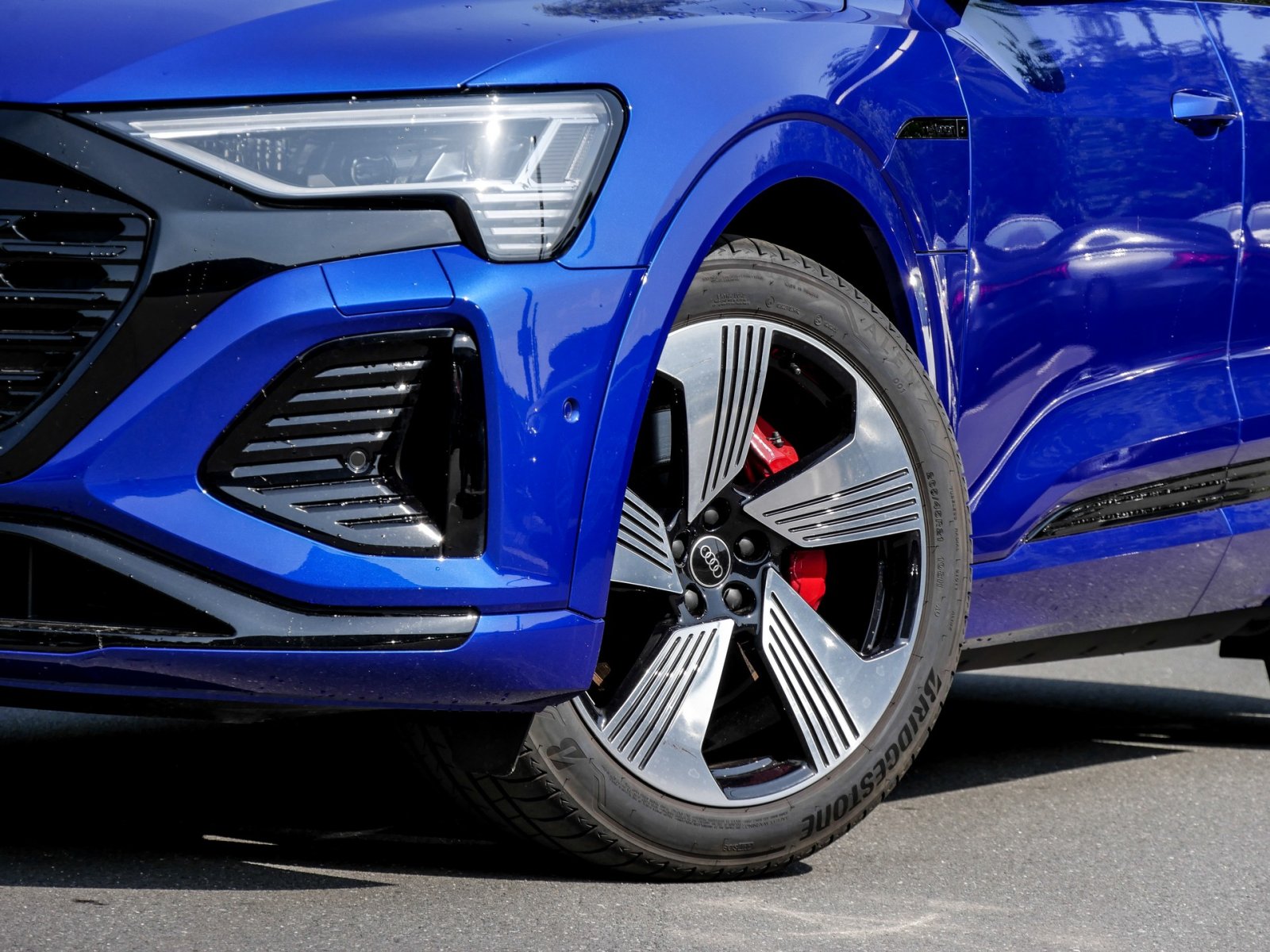 Audi Q8 e-tron Sportback 50 quattro S LINE LM21 AHK