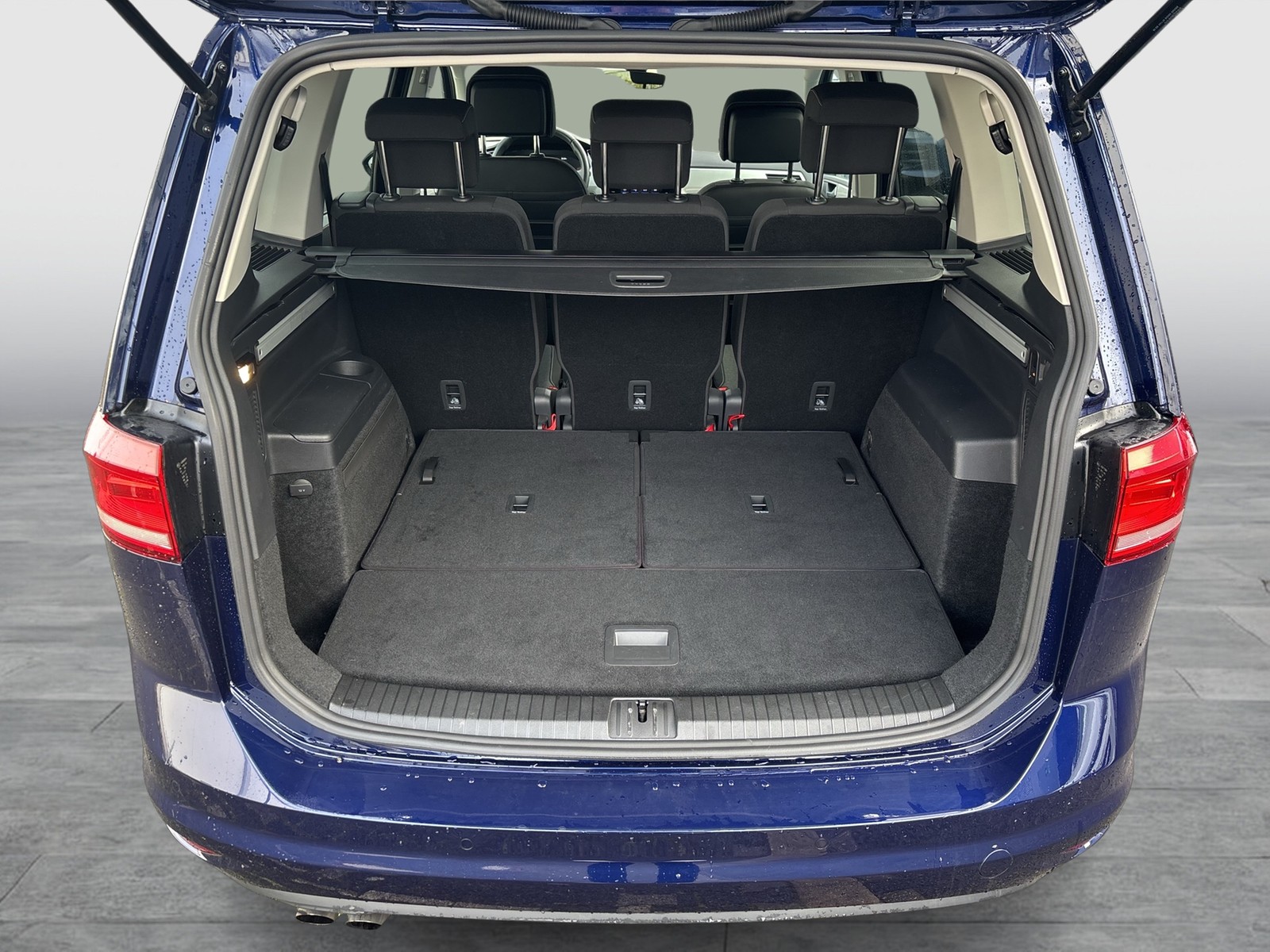 Volkswagen Touran 2.0 MOVE 7SITZE AHK ACC NAVI ALU SITZHEIZ