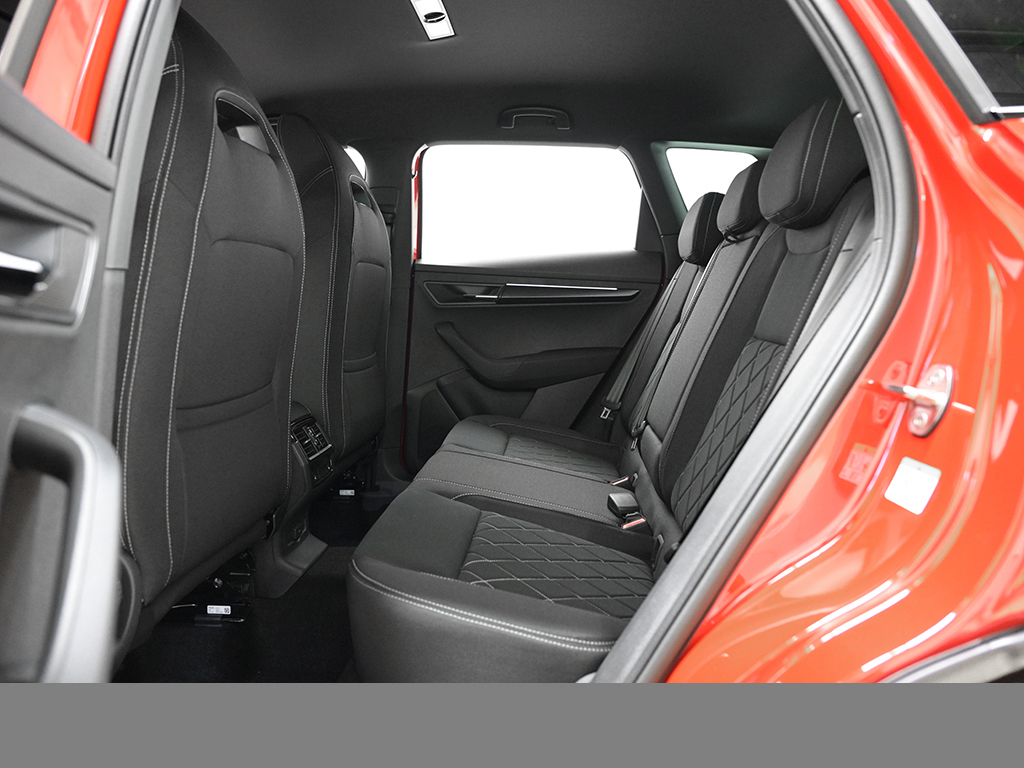 Skoda Karoq 2.0 SPORTLINE DSG 4x4 AHK MATRIXLED LM19