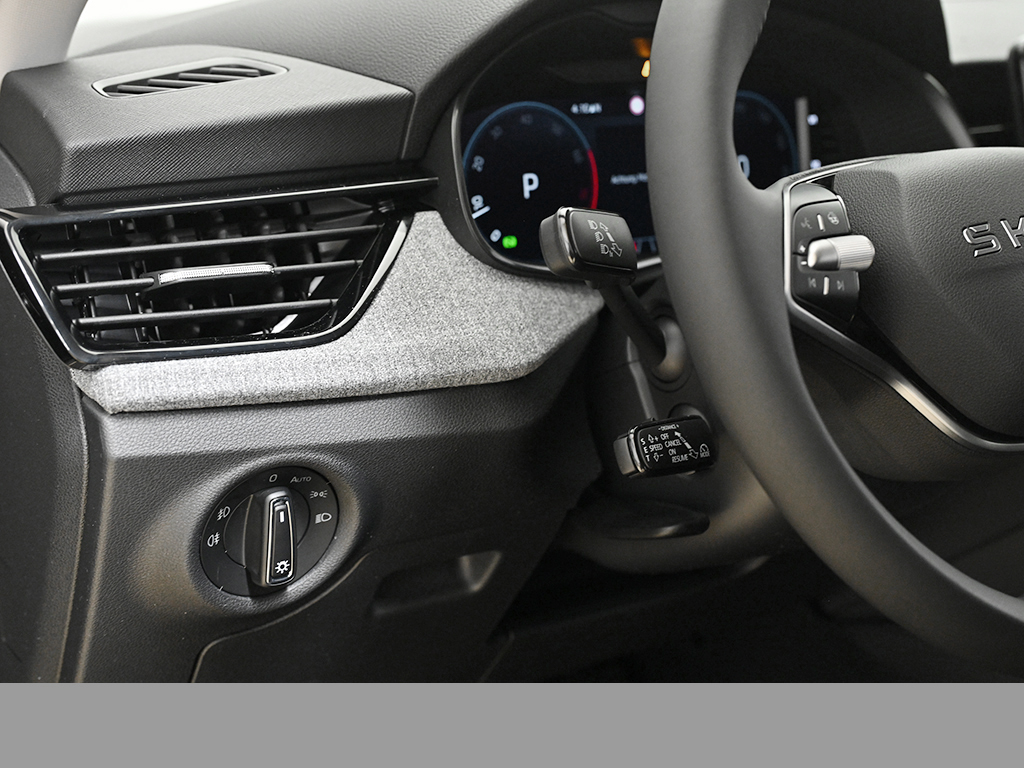 Skoda Kamiq 1.5 TOUR DSG MATRIXLED CAM eKLAPPE NAVI