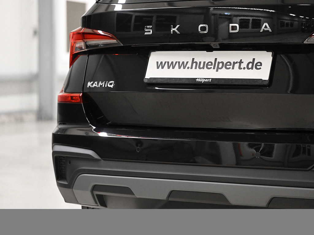 Skoda Kamiq 1.5 TOUR DSG AHK eKLAPPE NAVI CAM KEYLESS
