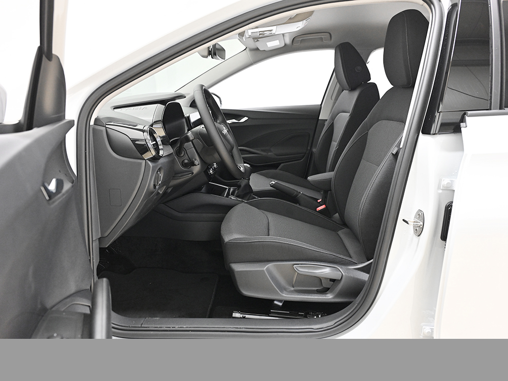 Skoda Fabia 1.0 TOUR LENKRAD-&SITZHZG AHK CAM LED LM16