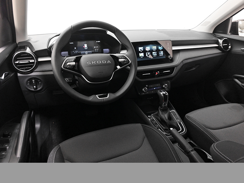 Skoda Fabia 1.0 TOUR DSG AHK LED CAM LM16 SITZHZG