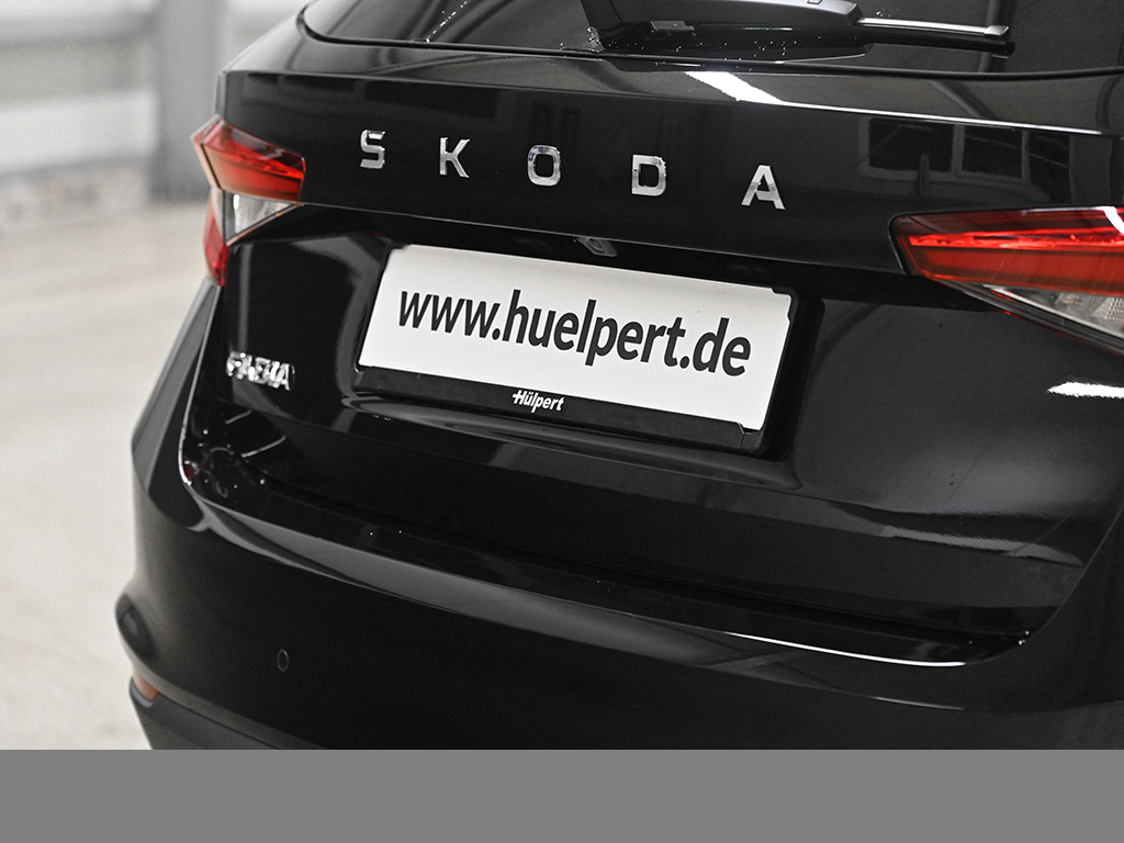 Skoda Fabia 1.0 TOUR DSG AHK LED CAM LM16 SITZHZG