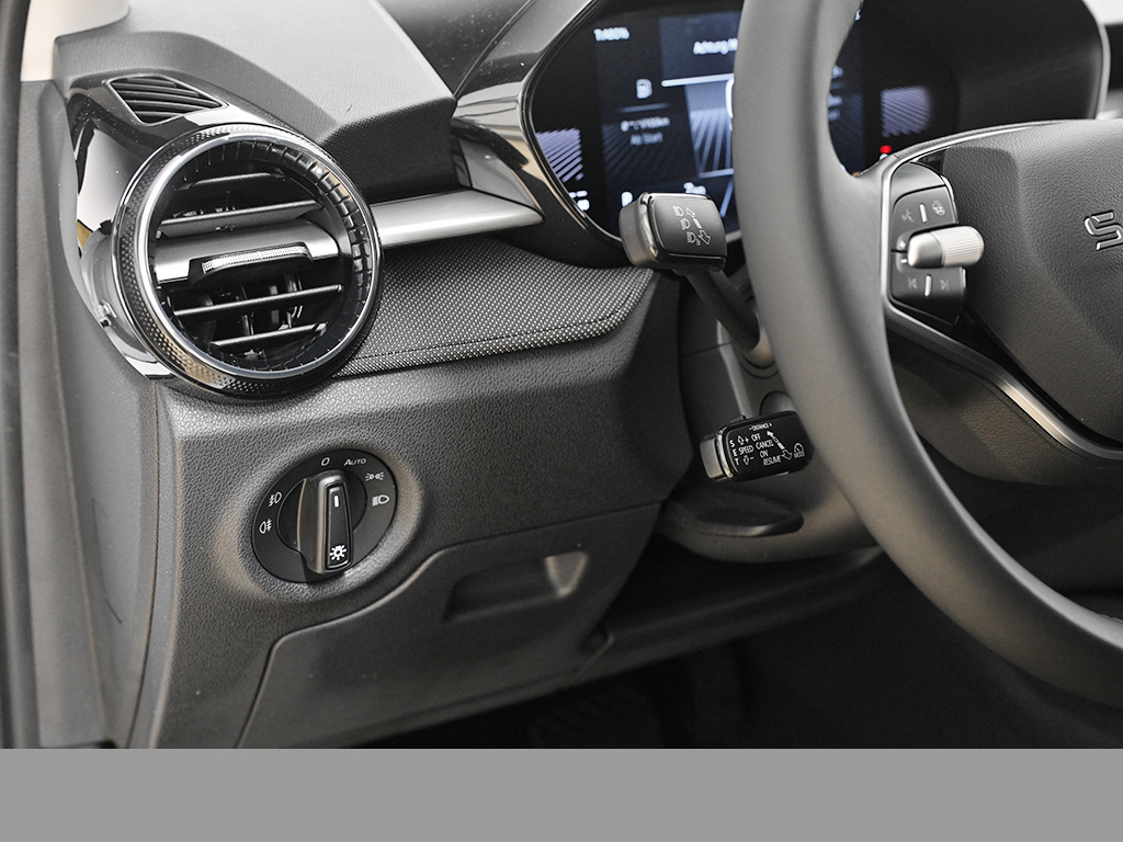 Skoda Fabia 1.5 TOUR DSG AHK LENKRAD-&SITZHZG CAM LED