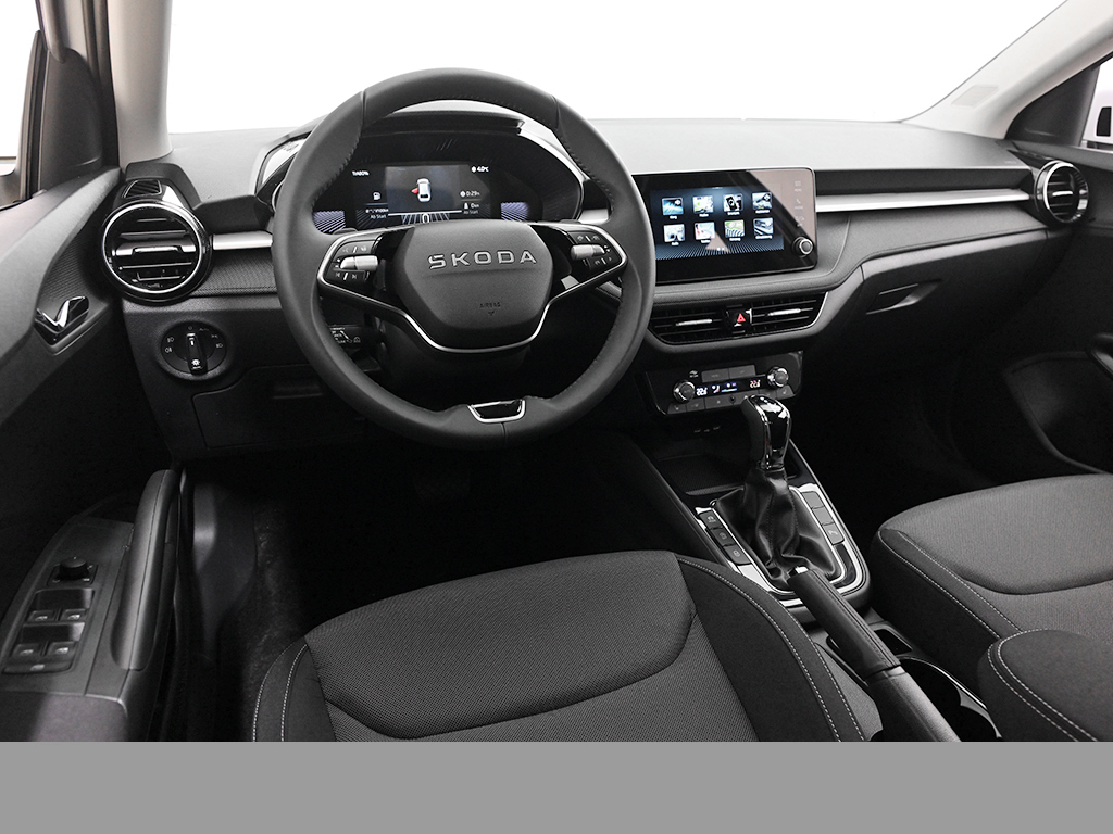 Skoda Fabia 1.5 TOUR DSG AHK LENKRAD-&SITZHZG CAM LED