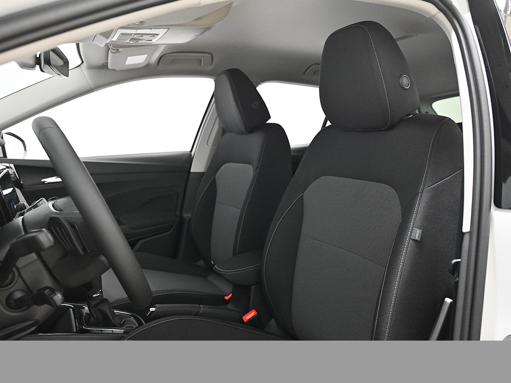 Skoda Fabia 1.5 TOUR DSG AHK LENKRAD-&SITZHZG CAM LED