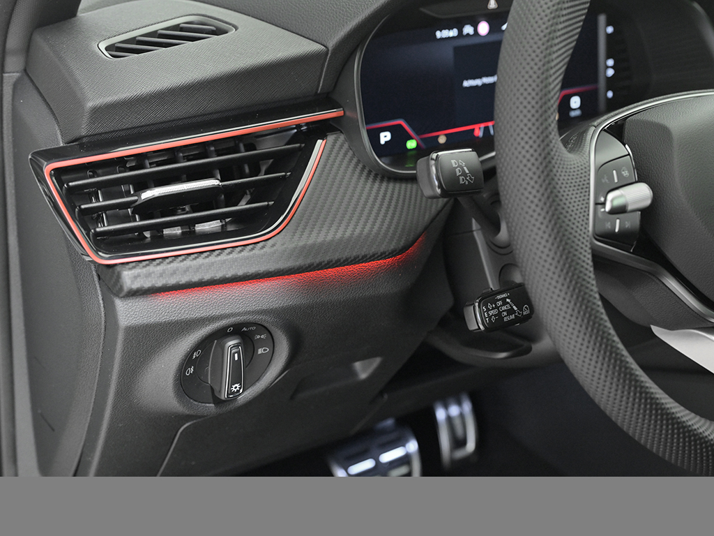 Skoda Scala 1.0 Monte Carlo DSG AHK PANO ACC NAV RFK