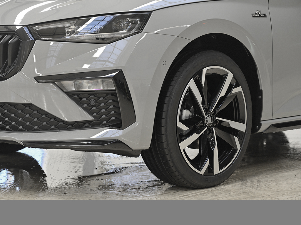 Skoda Scala 1.0 Monte Carlo DSG AHK PANO ACC NAV RFK