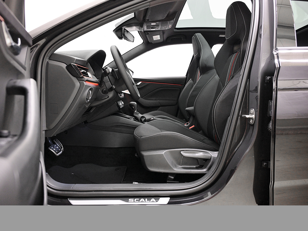 Skoda Scala 1.0 MONTE CARLO DSG AHK PANO eKLAPPE CAM