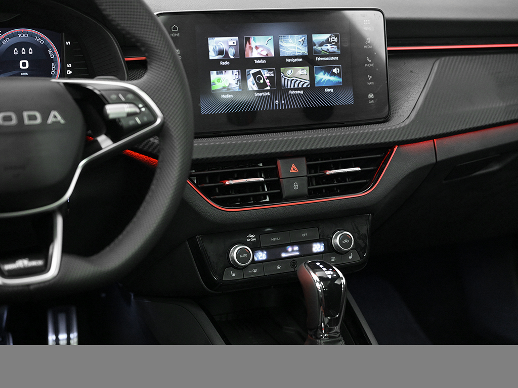 Skoda Scala 1.0 MONTE CARLO DSG AHK PANO eKLAPPE CAM