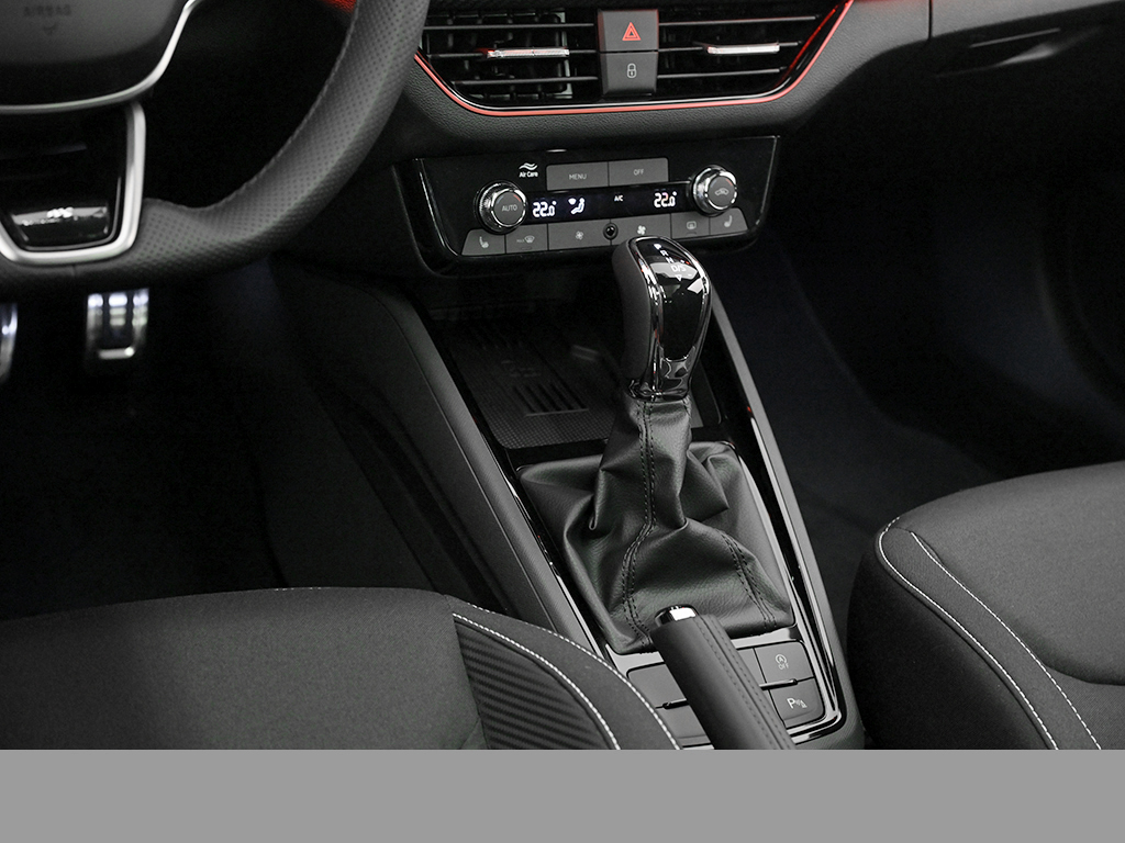 Skoda Scala 1.5 Monte Carlo DSG AHK PANO ACC ANV RFK