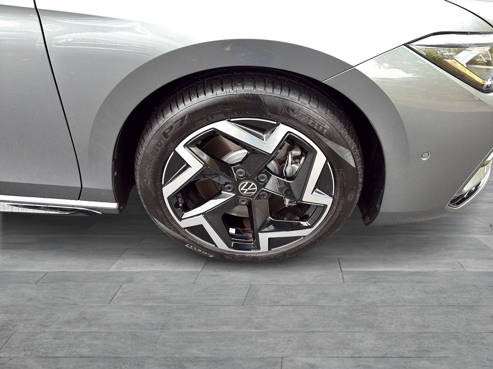 Volkswagen Passat Variant 2.0 R-LINE 4X4 NEUES MODELL PANO