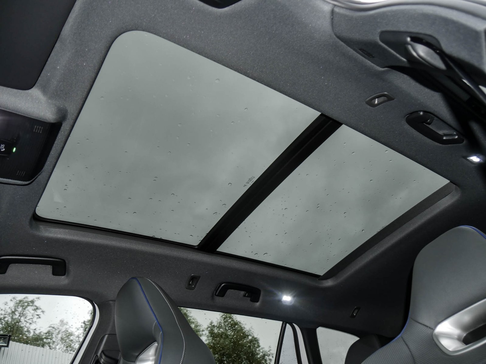 Volkswagen Passat Variant 2.0 R-LINE 4X4 NEUES MODELL LEDER