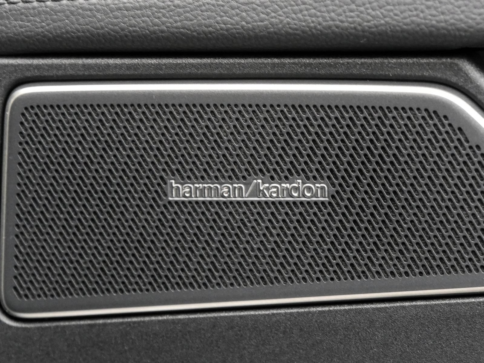 Volkswagen Passat Variant 2.0 R-LINE 4X4 NEUES MODELL LEDER