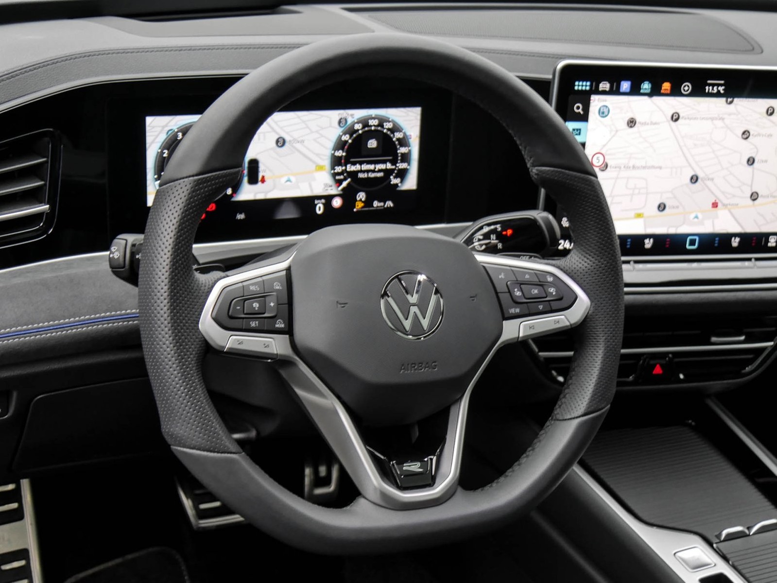 Volkswagen Passat Variant 2.0 R-LINE 4X4 NEUES MODELL LEDER