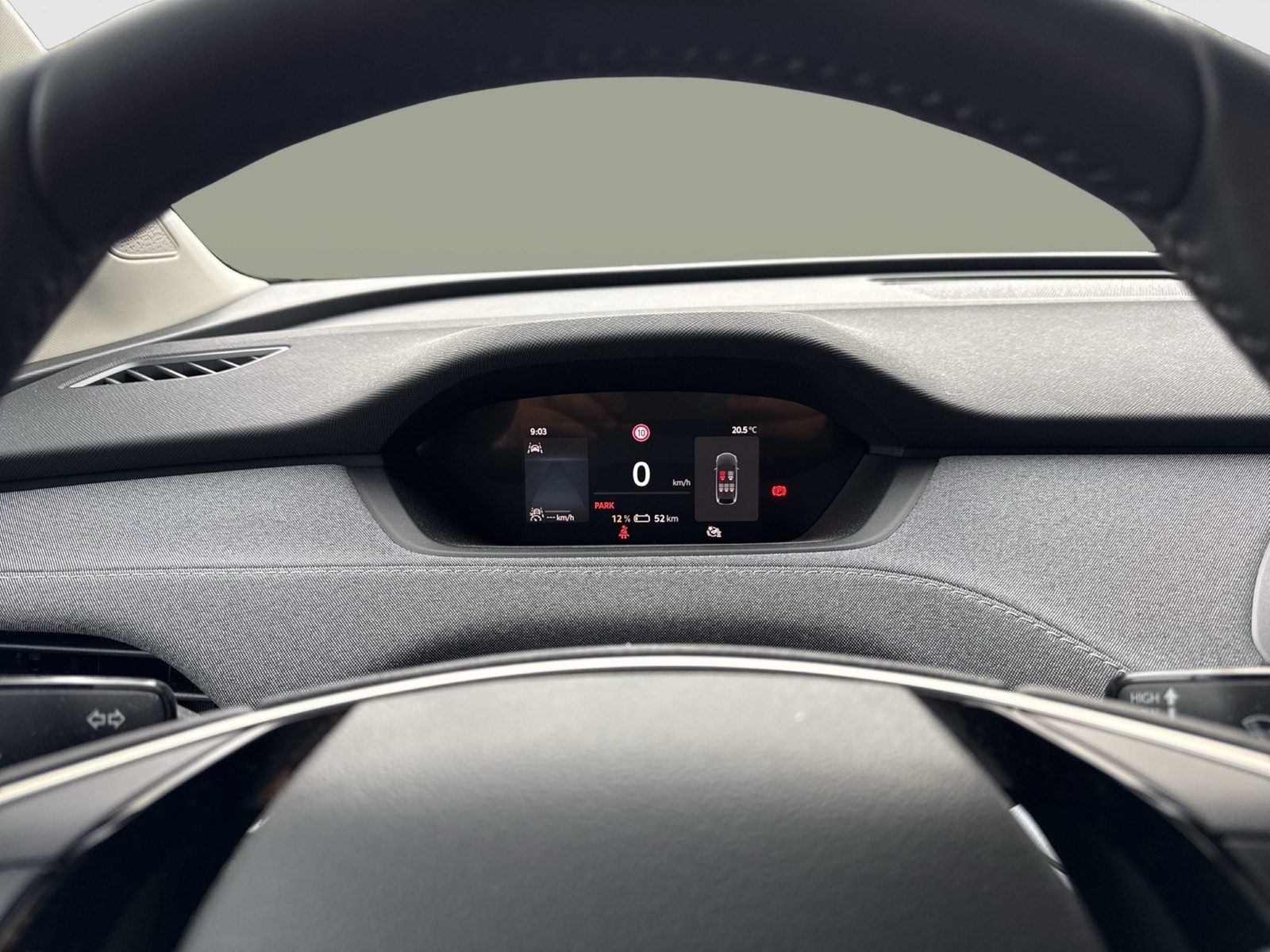 Skoda Enyaq 85 LOFT WÄRMEPUMPE PANO AHK CAM ACC LM20