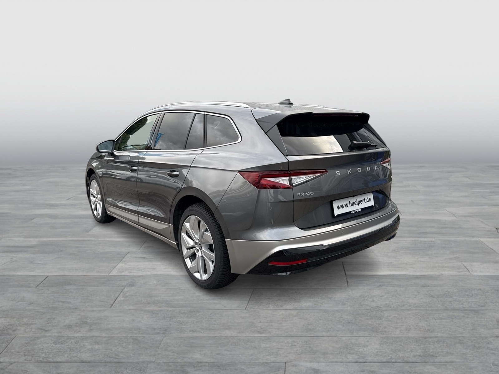 Skoda Enyaq 85 LOFT WÄRMEPUMPE PANO AHK CAM ACC LM20