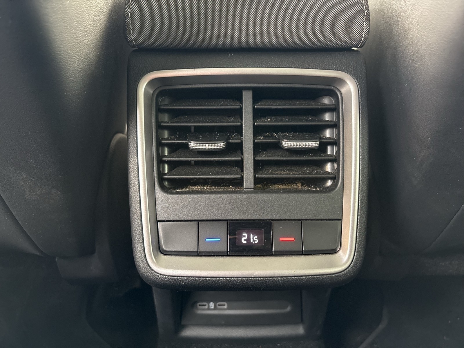 Skoda Enyaq 85 LOFT WÄRMEPUMPE PANO CANTON AHK 360°CAM