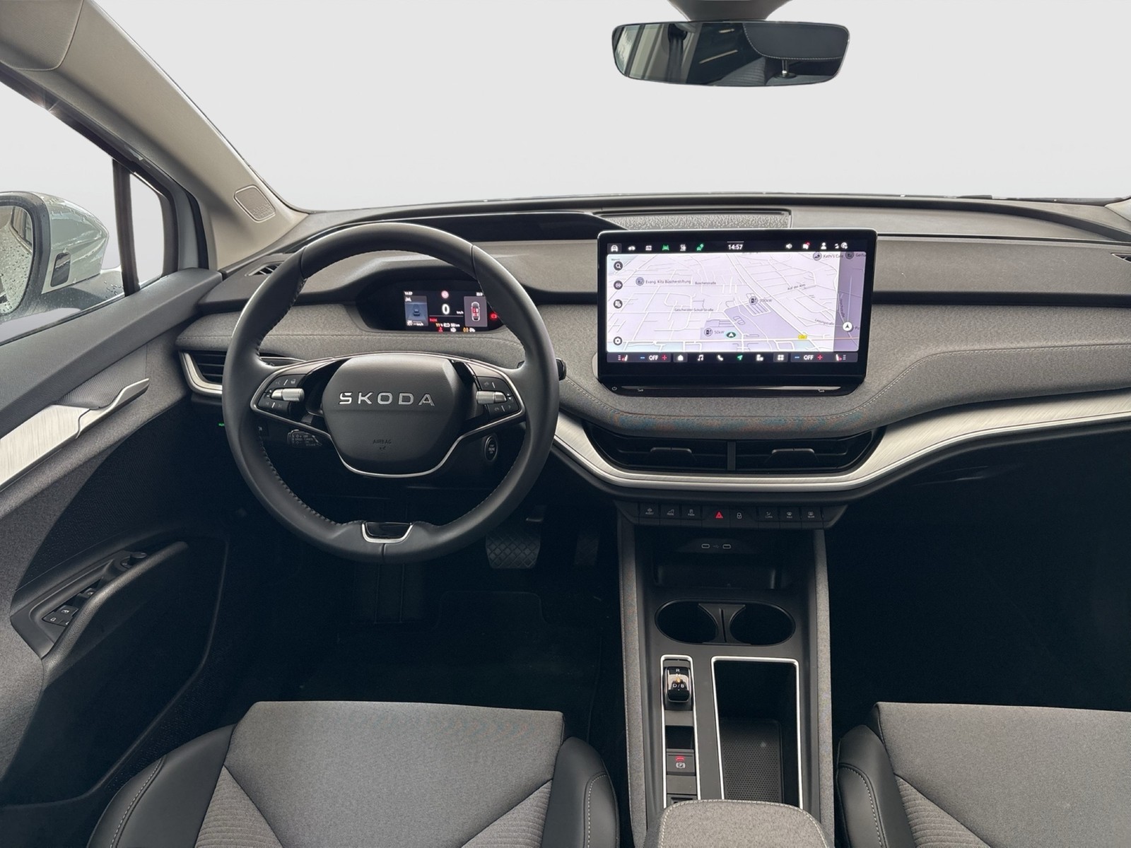 Skoda Enyaq 85 LOFT WÄRMEPUMPE PANO CANTON AHK 360°CAM