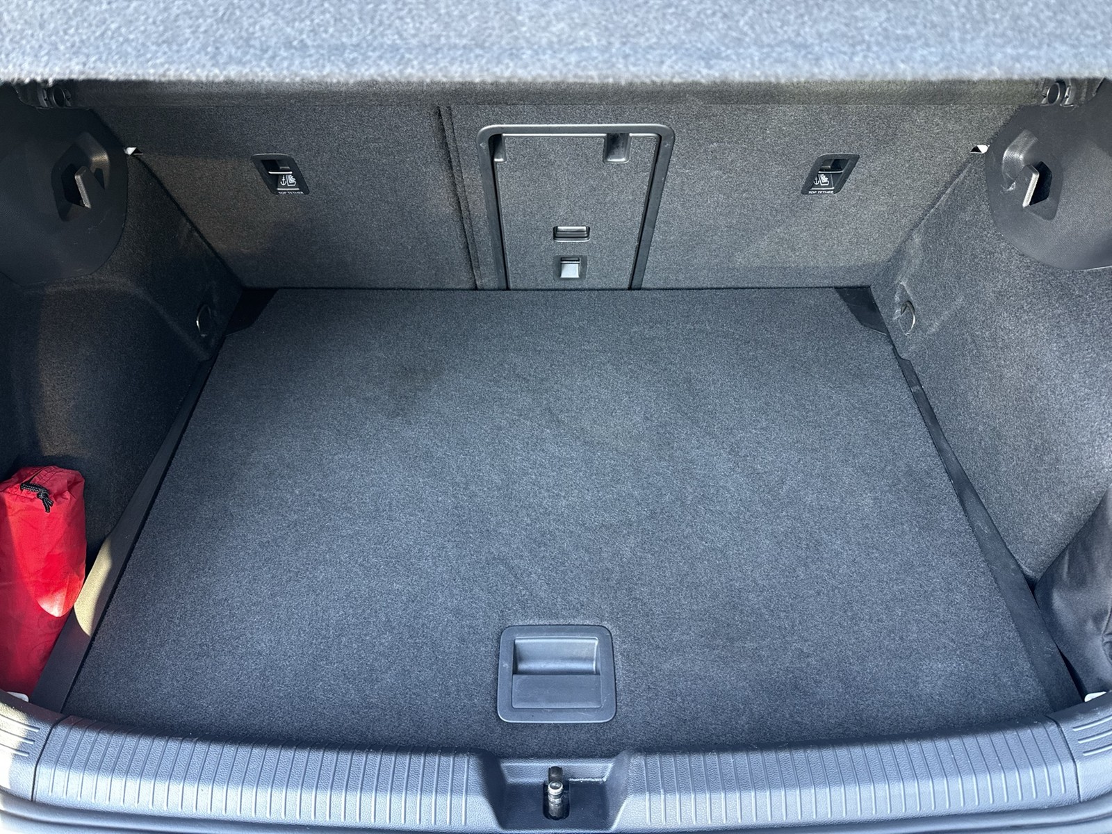 Volkswagen Golf VIII 2.0 GTI CLUBSPORT ACC LM18 NAVI SITZHZ